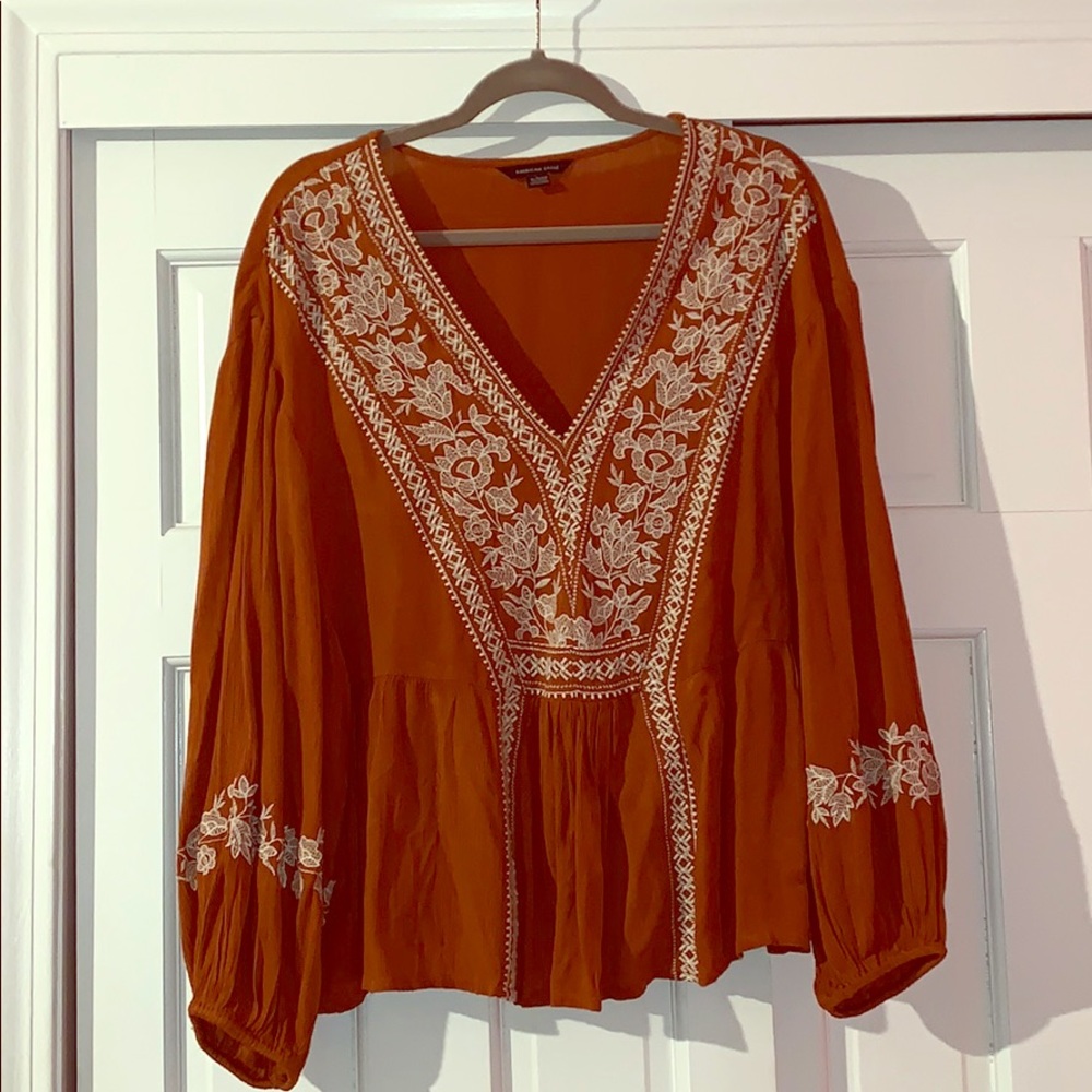 American Eagle Flowy Top